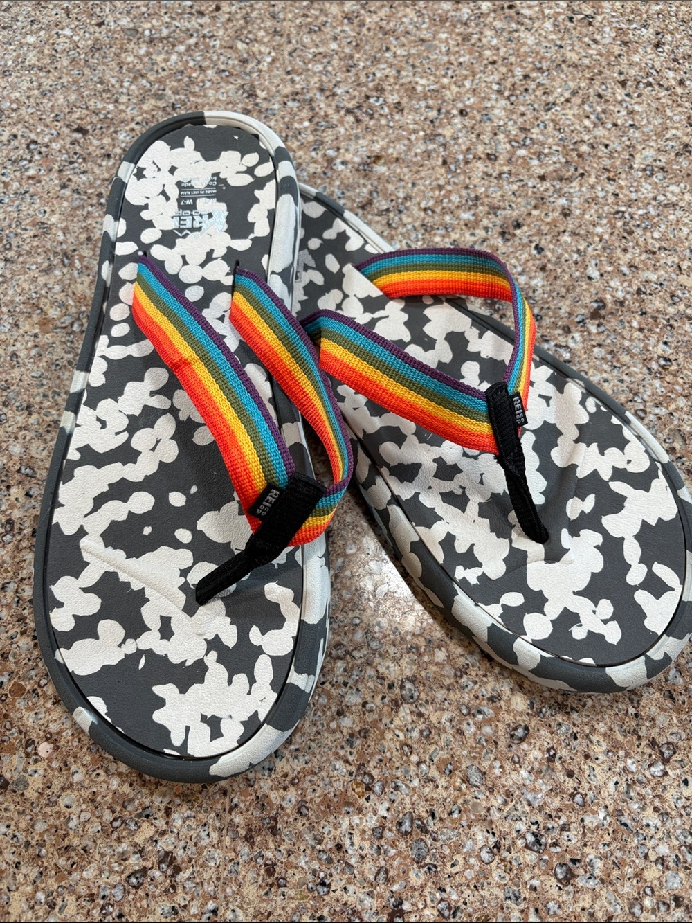 REI CO-OP Unisex Recycled Flip-Flops in Pride Edition Colorway - W7/M6